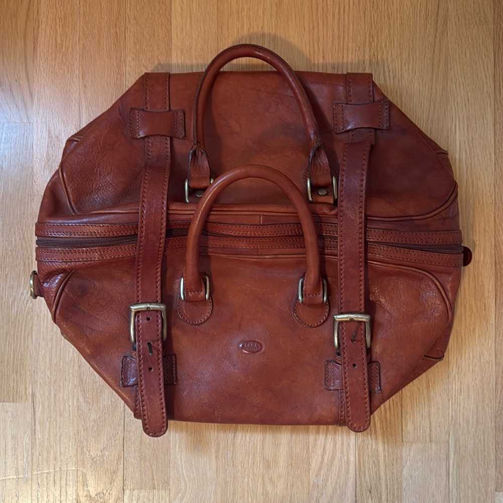 Lara Fereneze Leather Weekender Bag